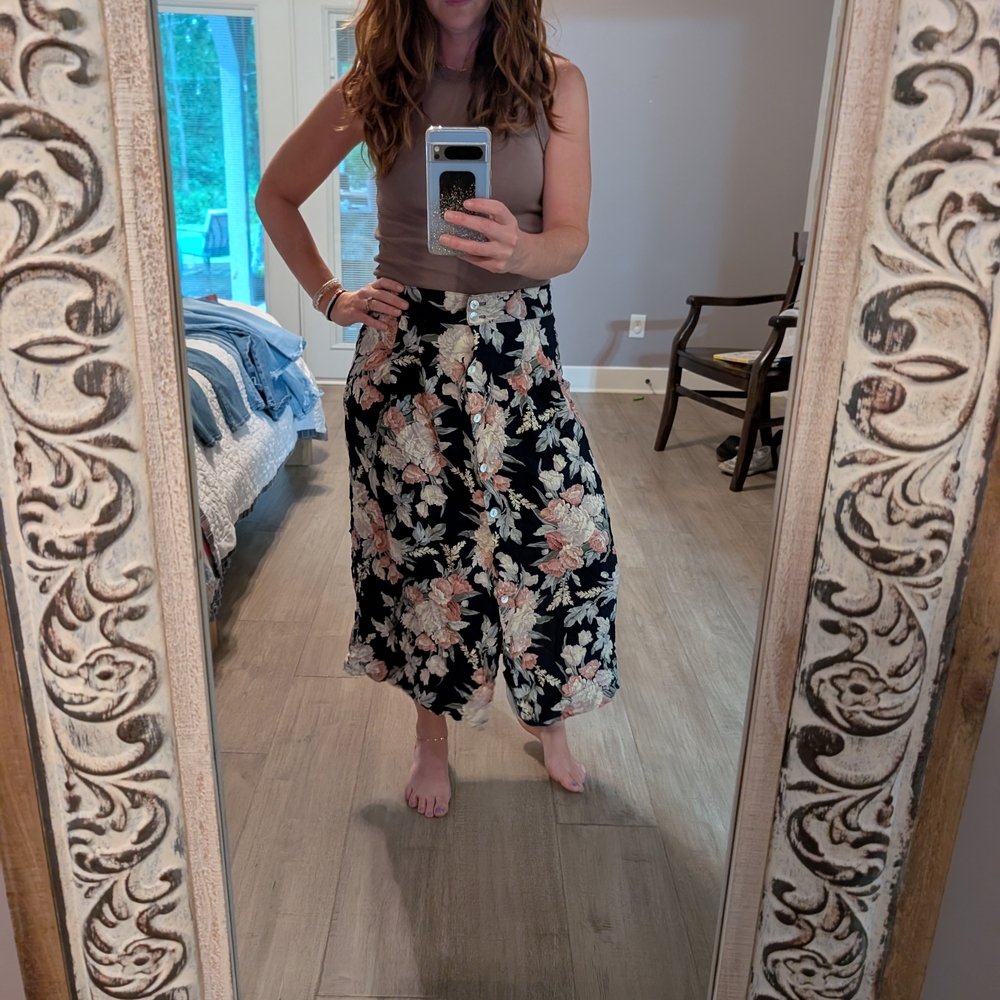 MIZ Black and White A-Line Midi Skirt Casual